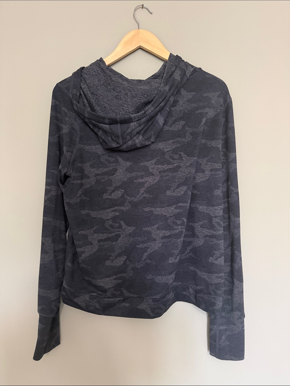 Vuori Halo Camouflage Hoodie - Picture 2 of 3